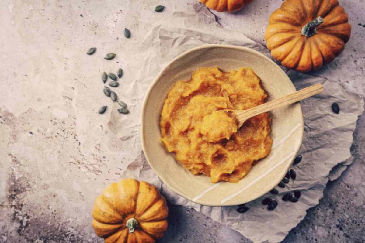 Oltre alla ricetta classica, esistono molte varianti del polpettone di zucca che permettono di personalizzare il piatto in base ai gusti