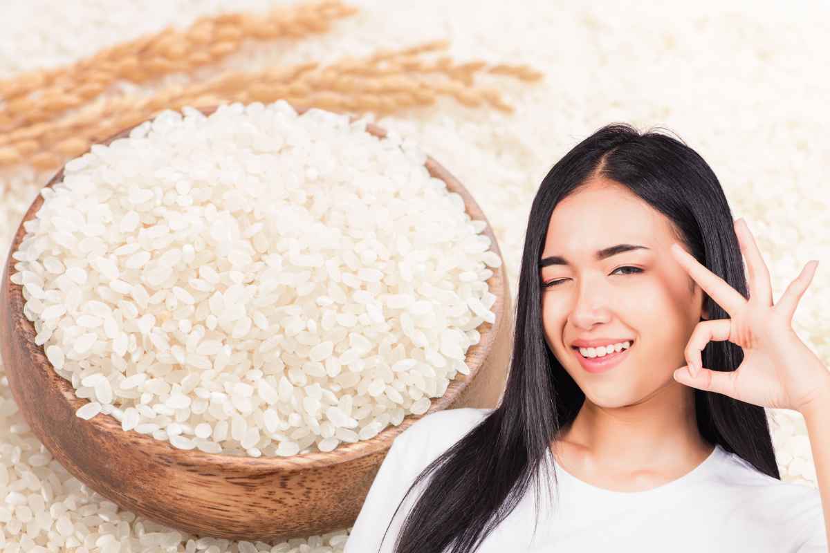 riso bianco in ciotola donna ok